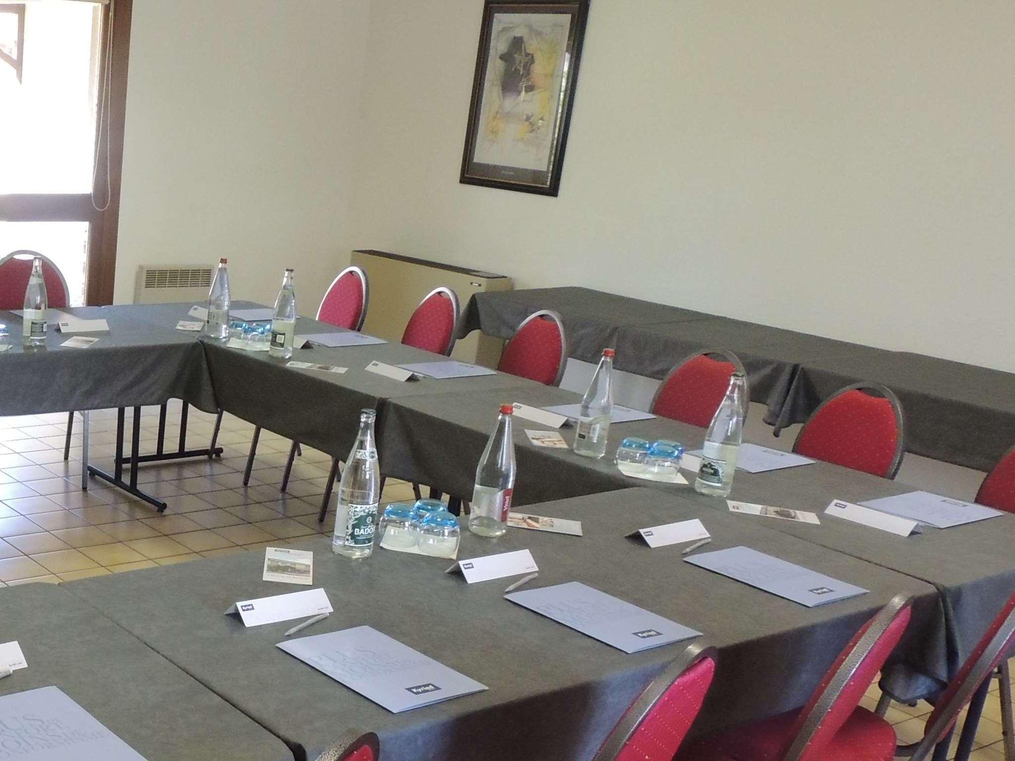 Kyriad Châteauroux Zewnętrze zdjęcie